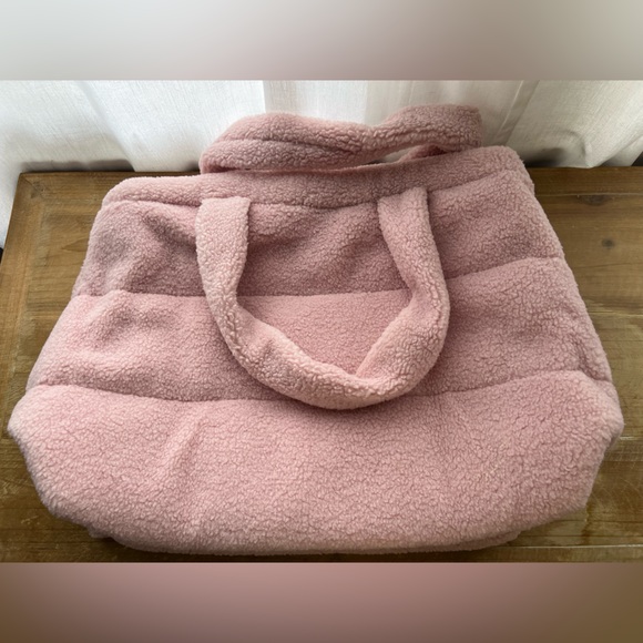 Victorias Secret PINK Sherpa Tote Weekender Bag New - Picture 4 of 5